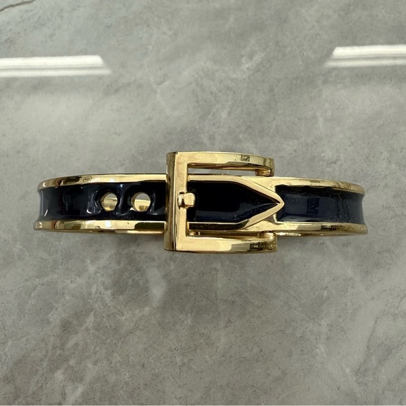 Belt Fashion Bracelet - Picture 3 of 12